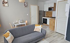 Chez Home